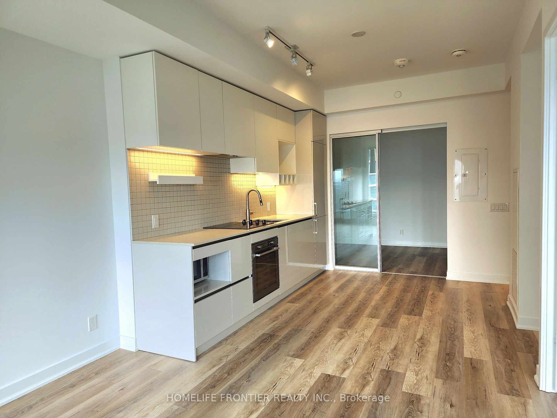 898 Portage Pkwy S, #1506