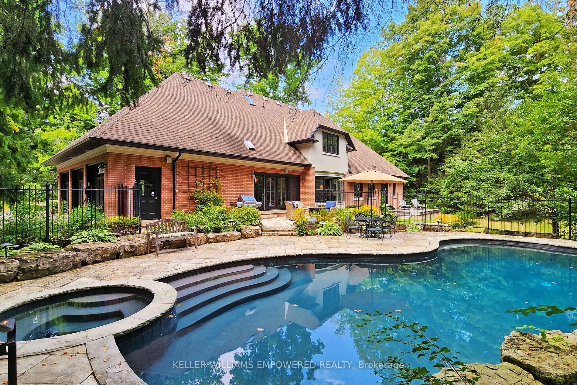 7 Bridgewater Drive