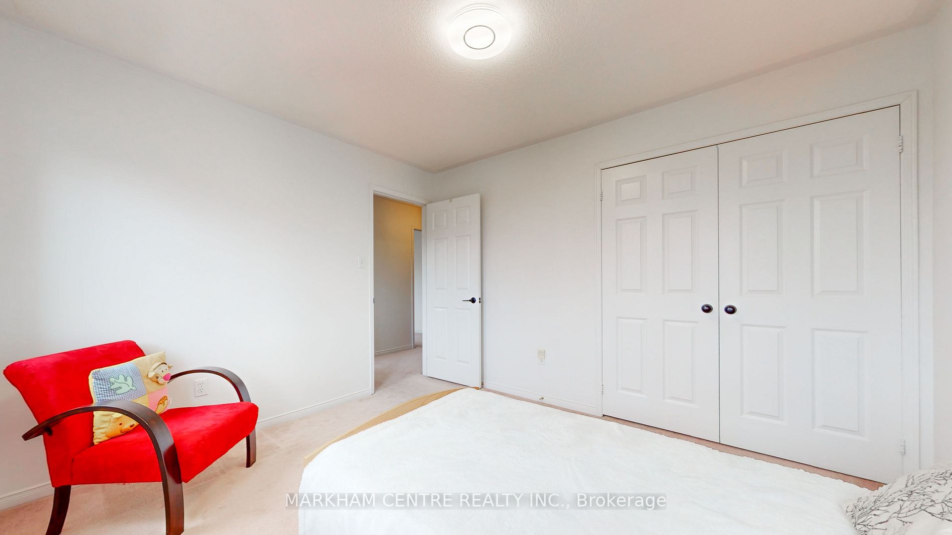 33 Rembrandt Dr