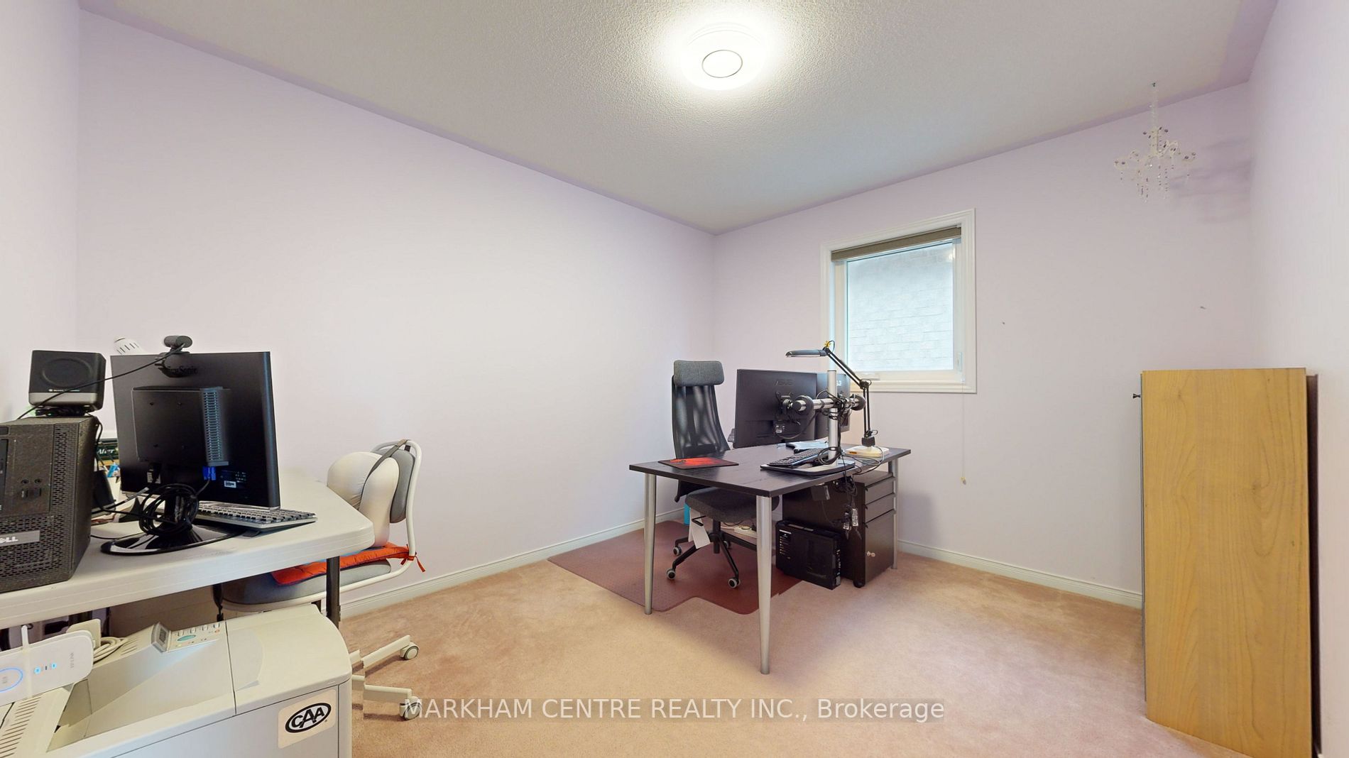 33 Rembrandt Dr