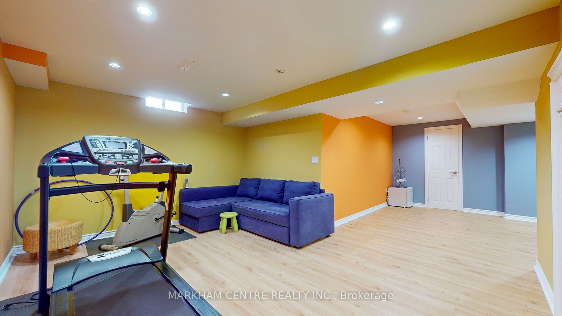 33 Rembrandt Dr