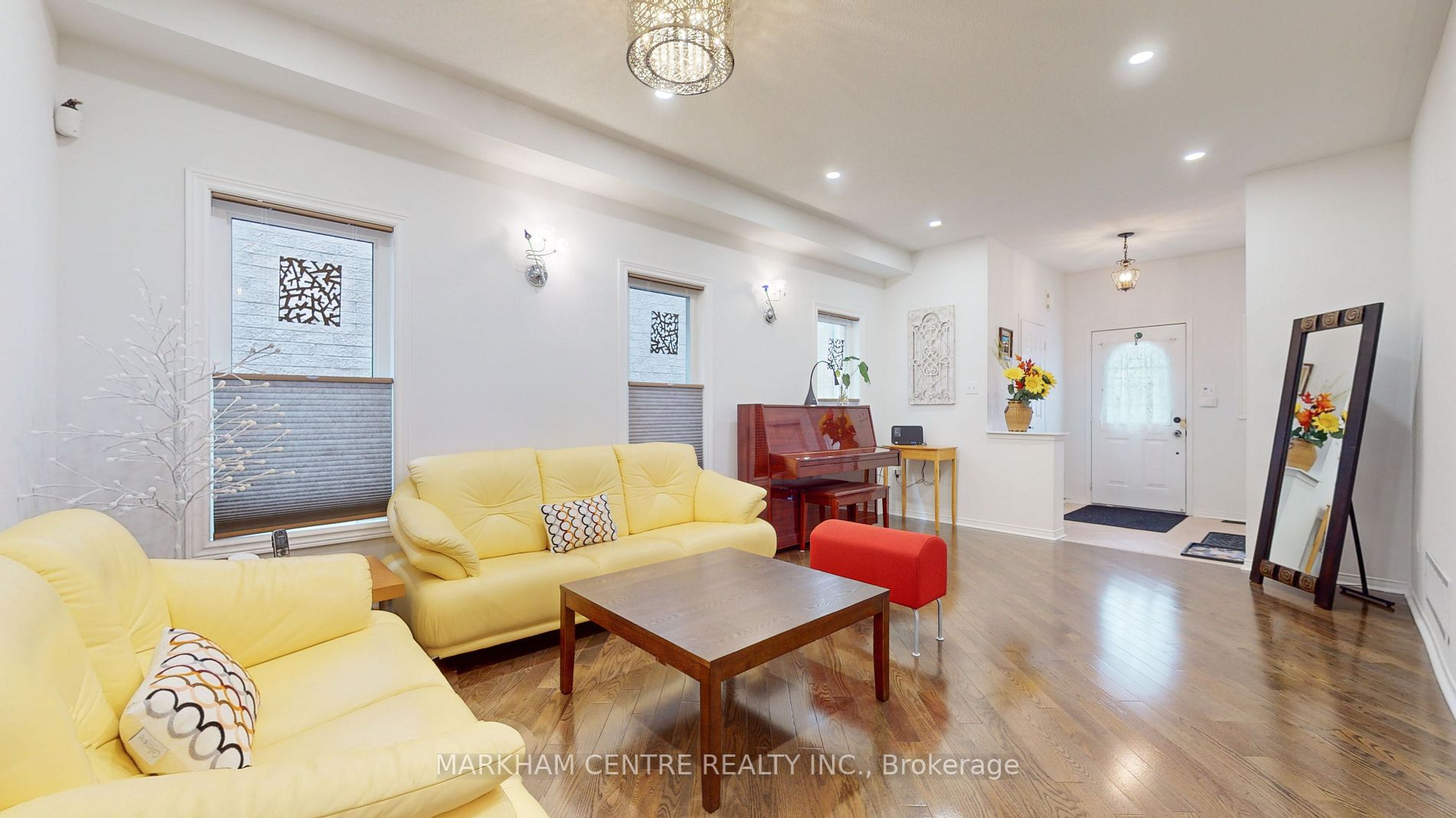 33 Rembrandt Dr