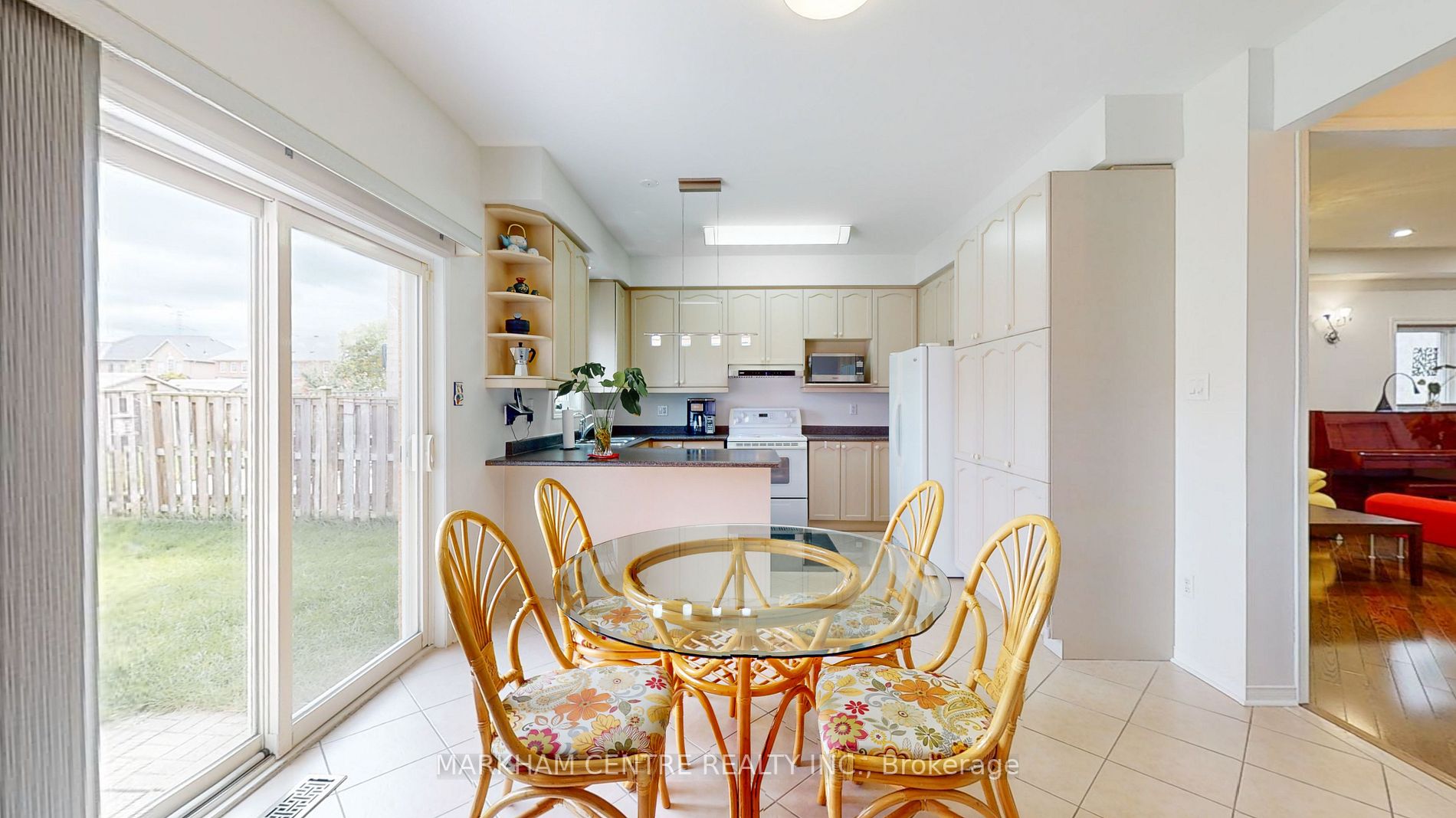 33 Rembrandt Dr