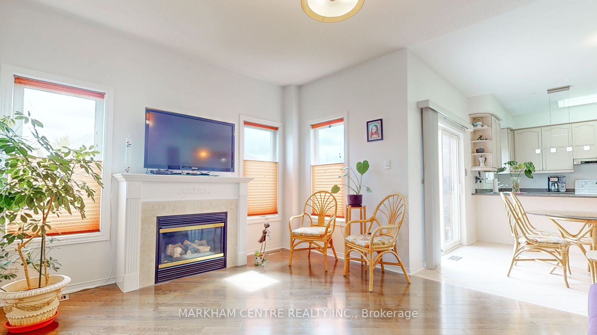 33 Rembrandt Dr