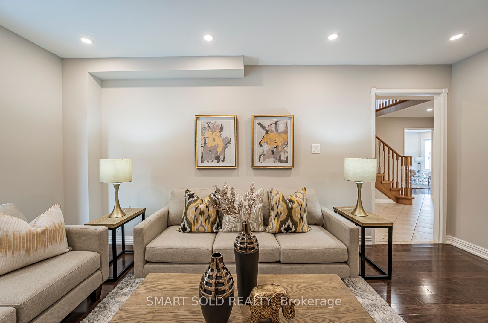 10 Sutton Crt