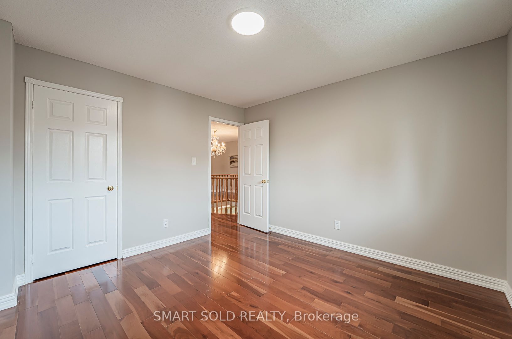 10 Sutton Crt