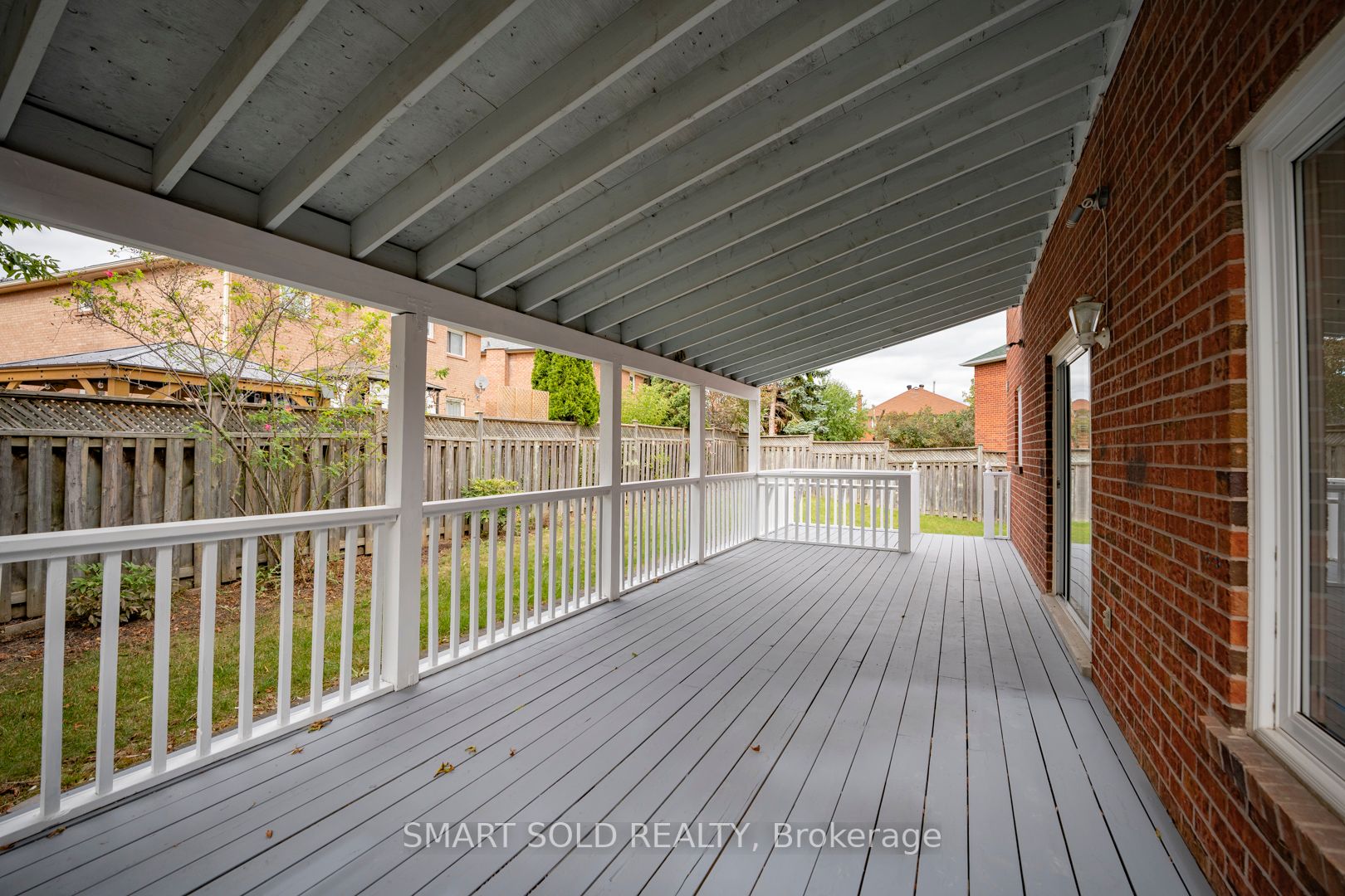 10 Sutton Crt