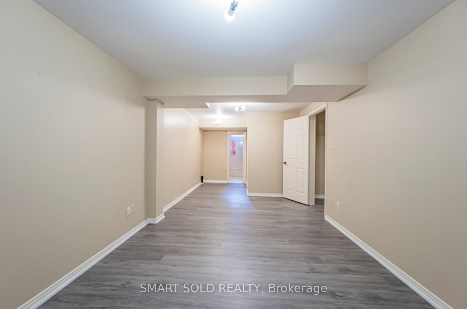 10 Sutton Crt