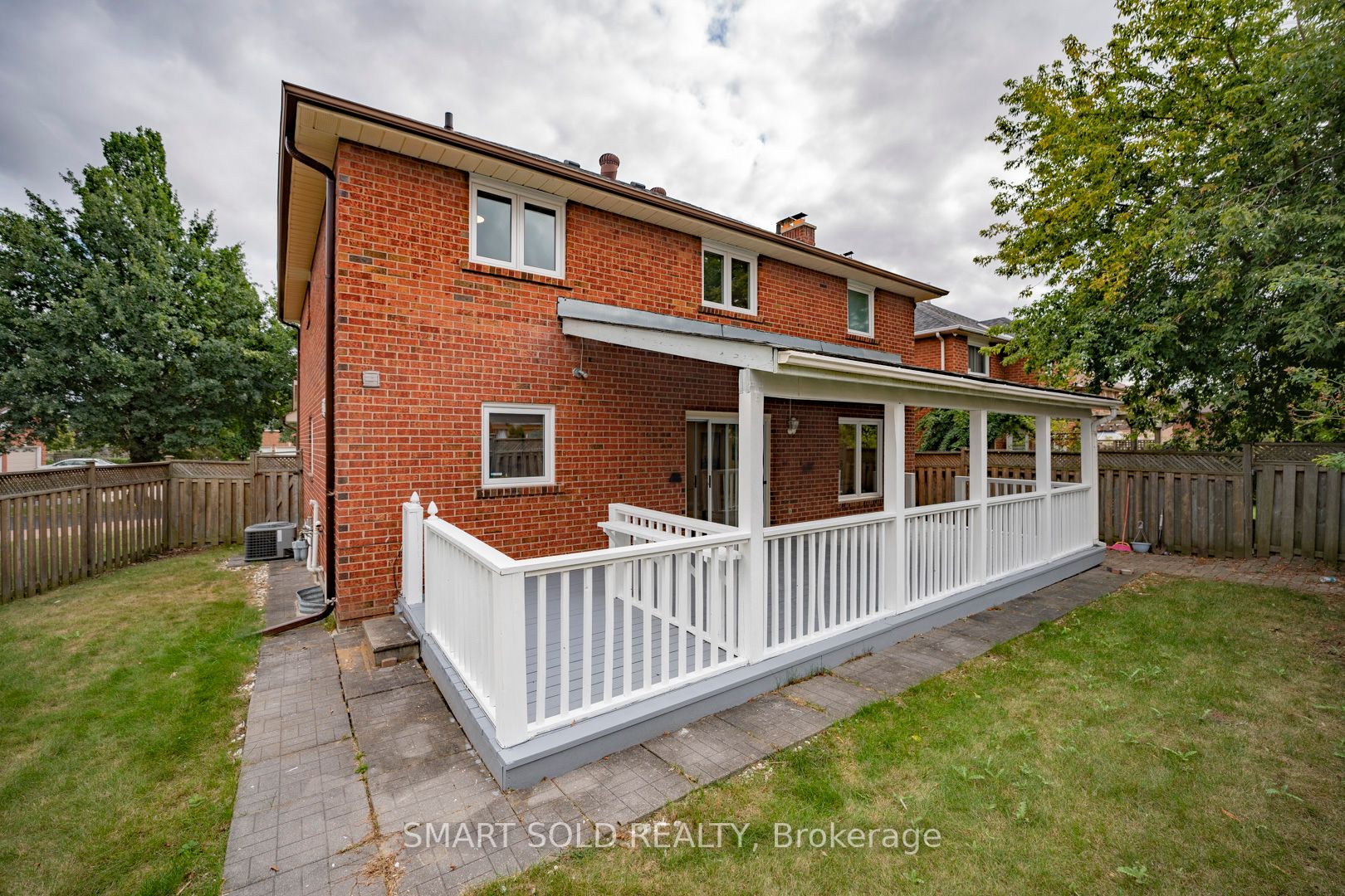 10 Sutton Crt