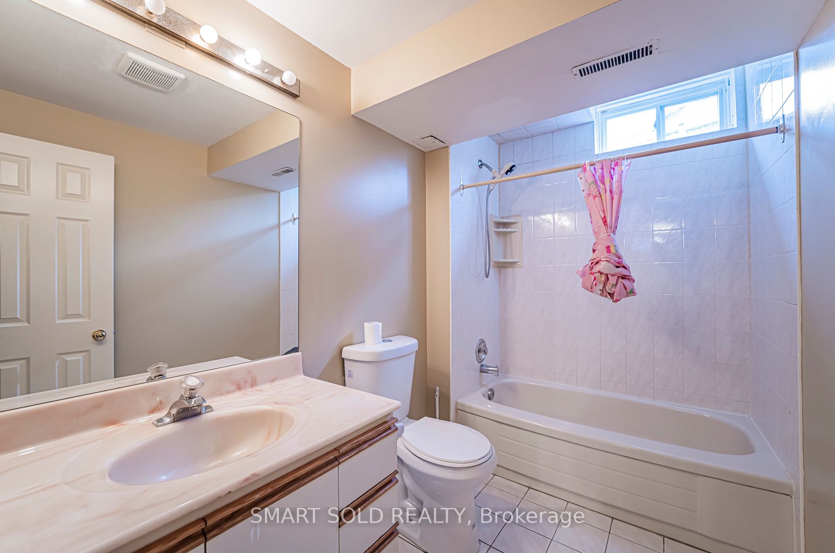 10 Sutton Crt