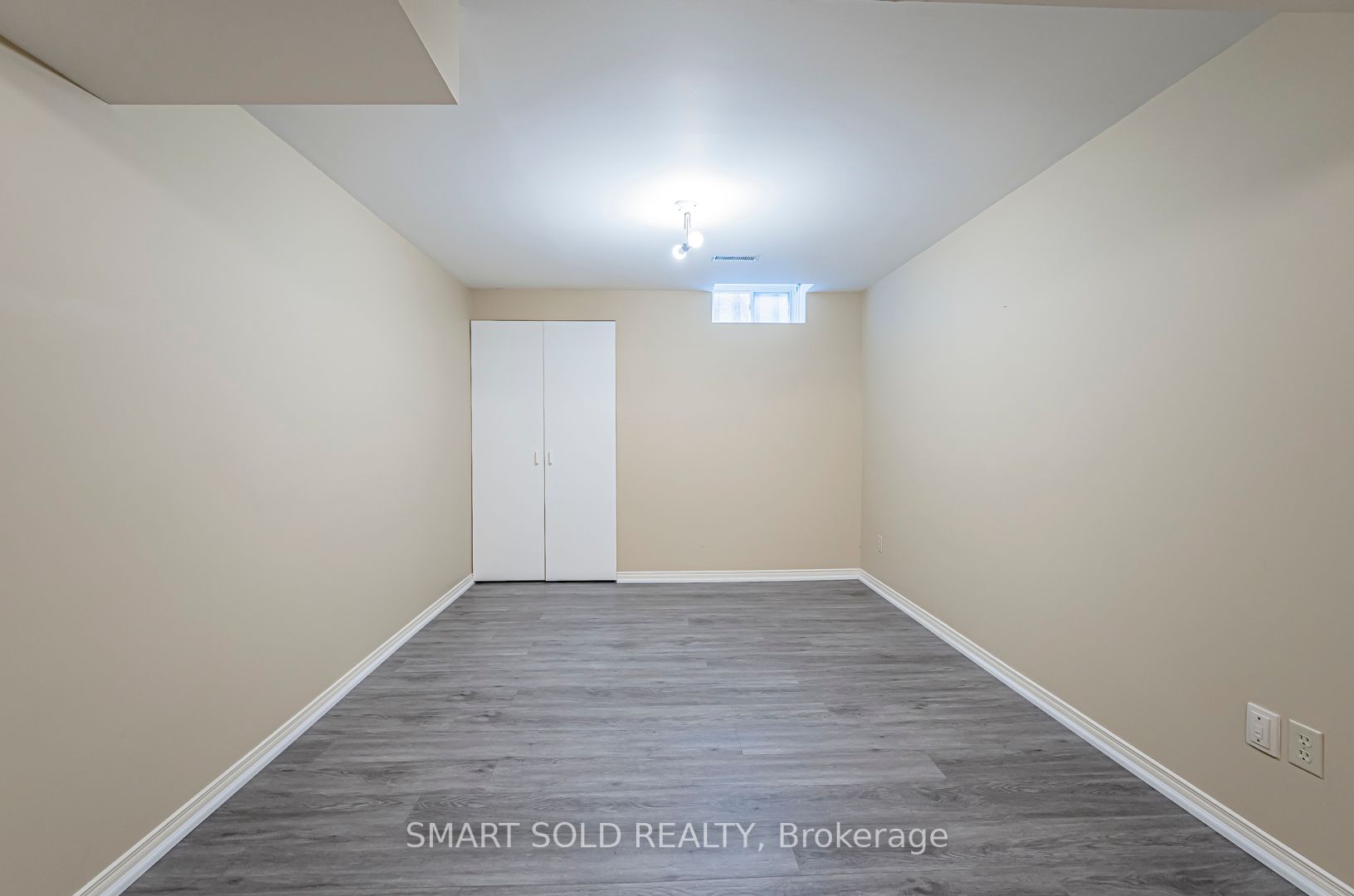10 Sutton Crt