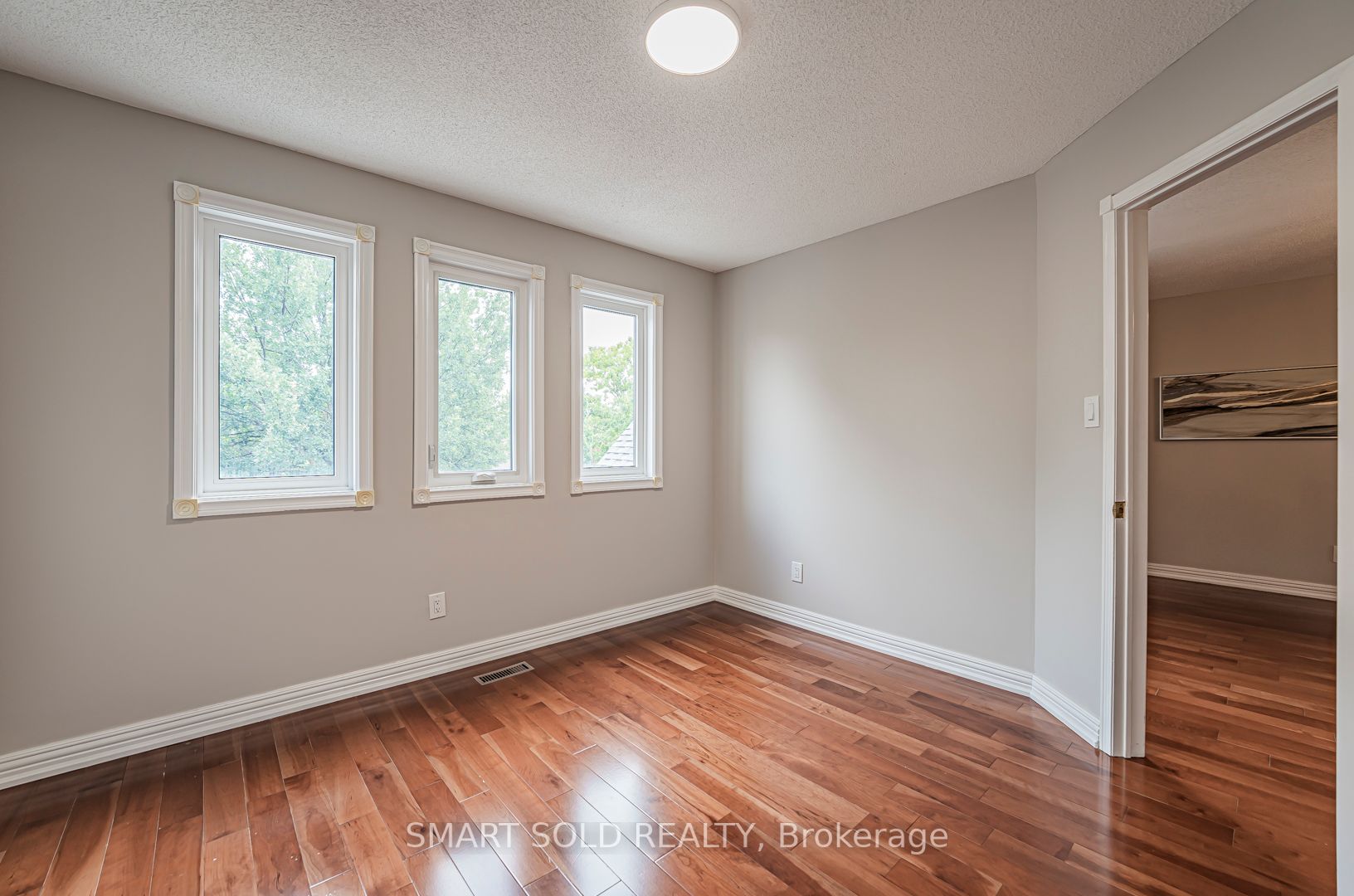 10 Sutton Crt