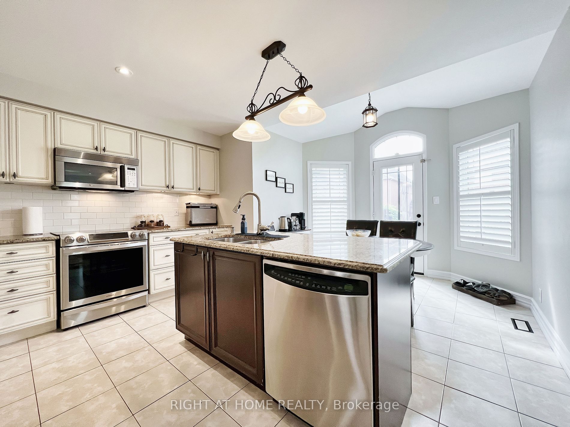 343 Miller Park Avenue