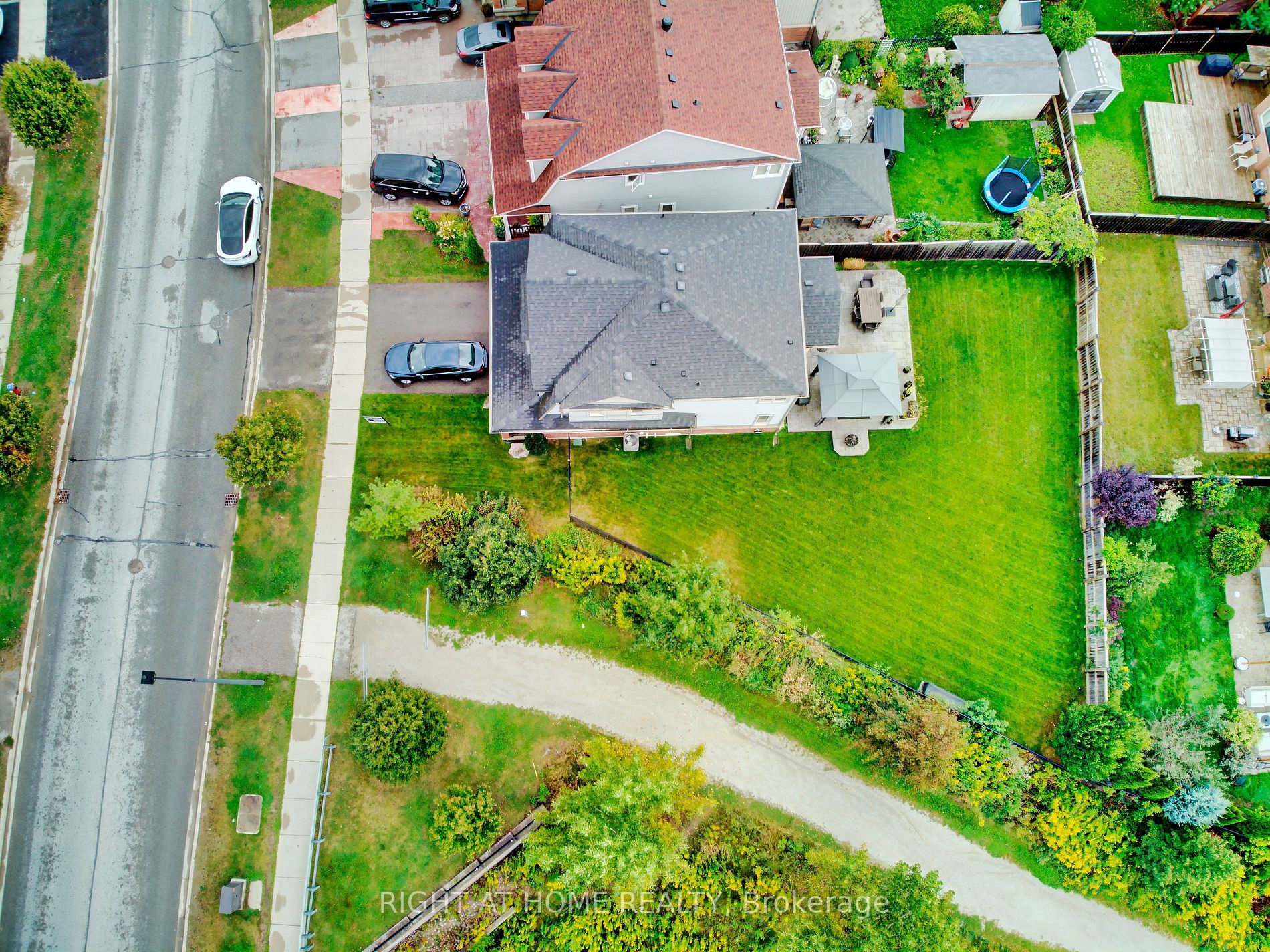 343 Miller Park Avenue