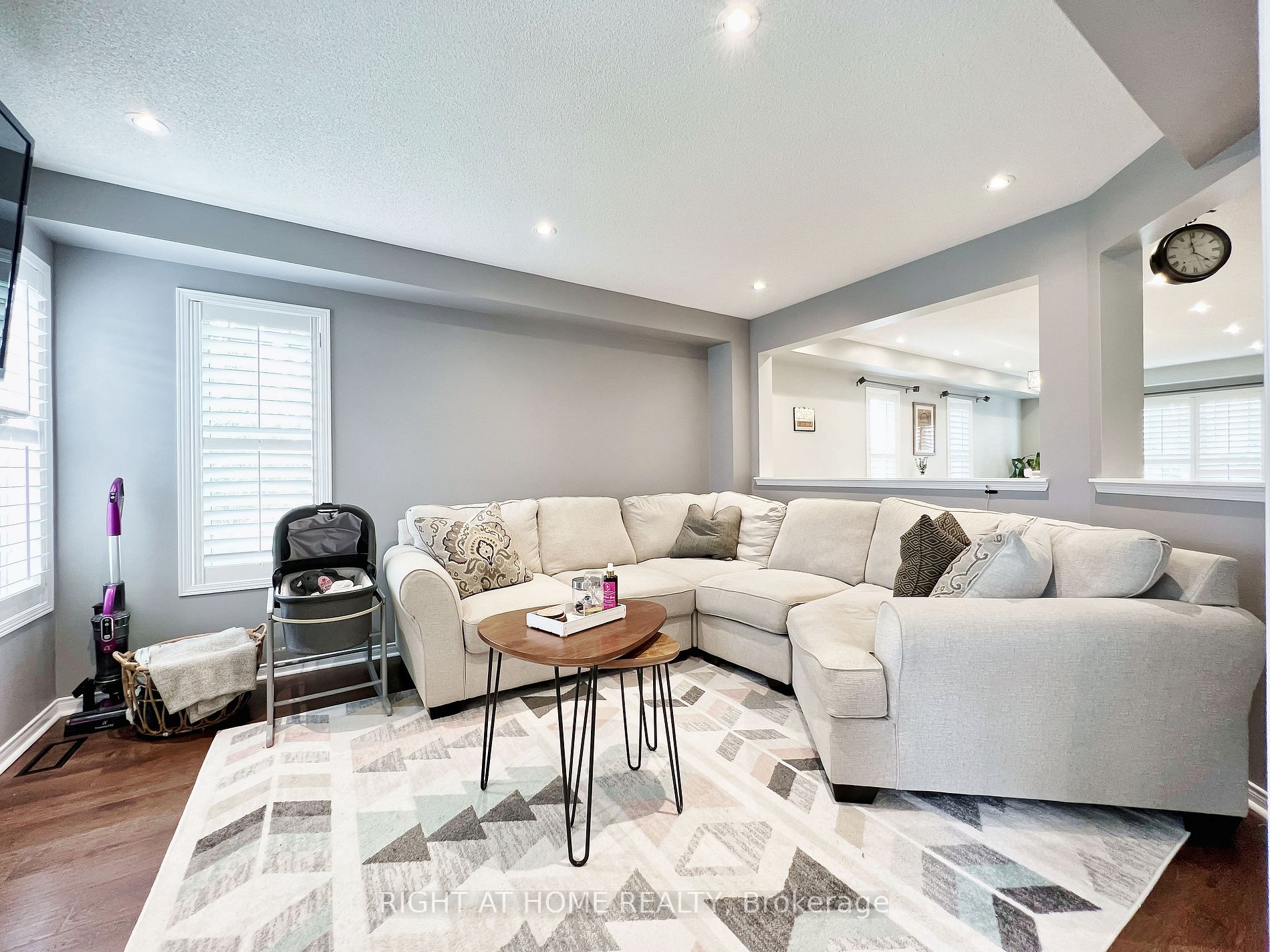 343 Miller Park Avenue