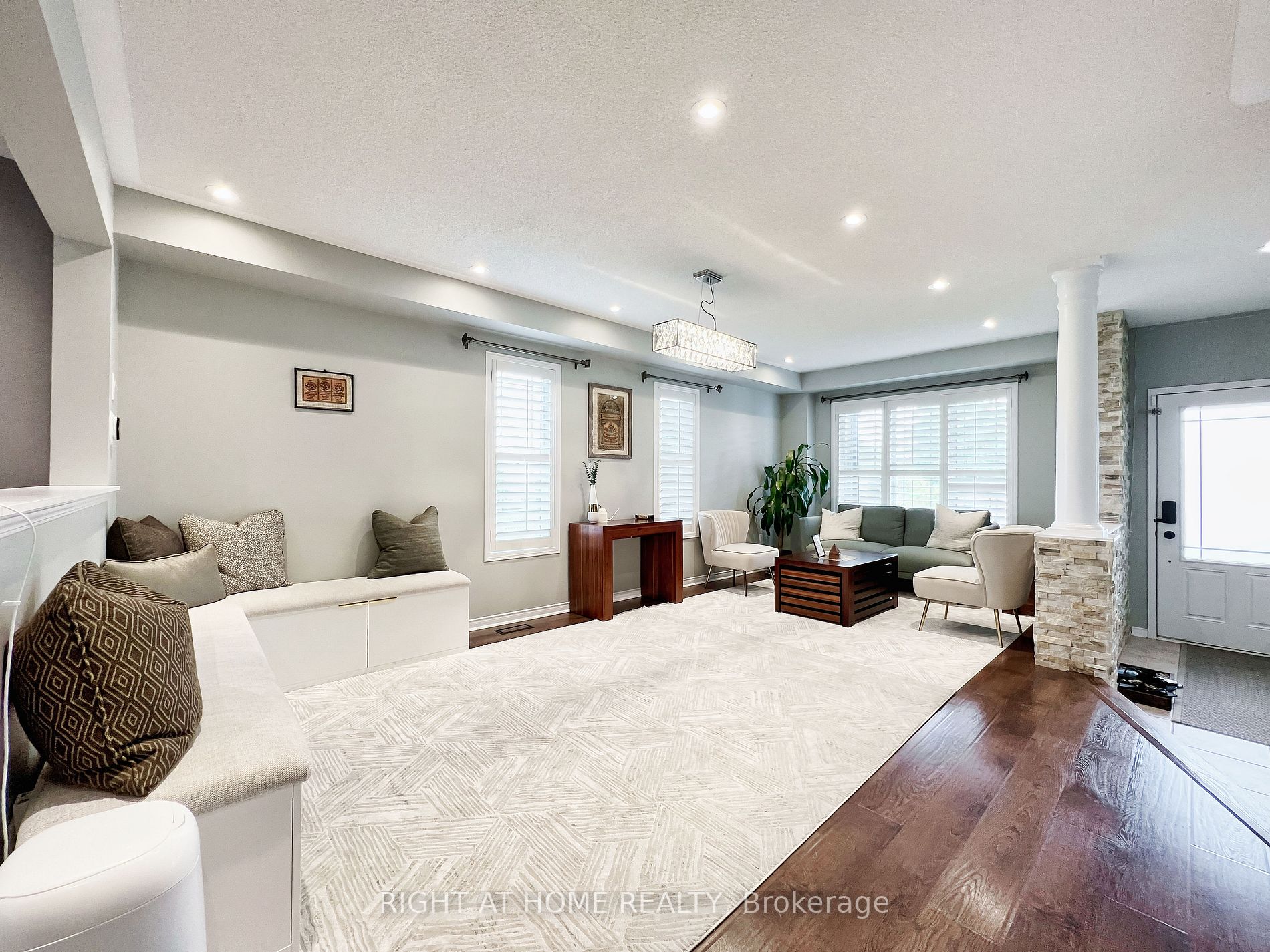 343 Miller Park Avenue