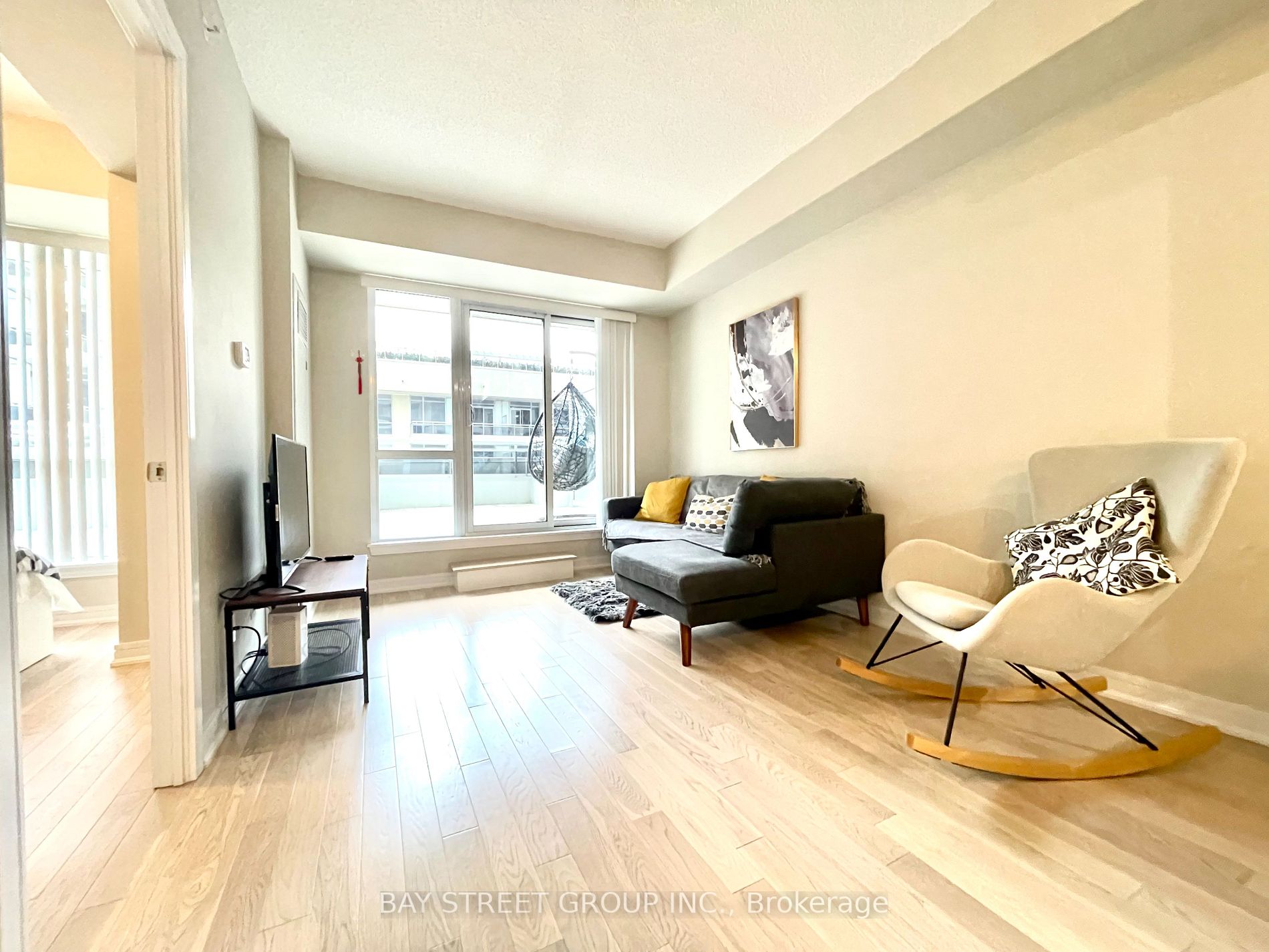 9205 Yonge St, #Ne714