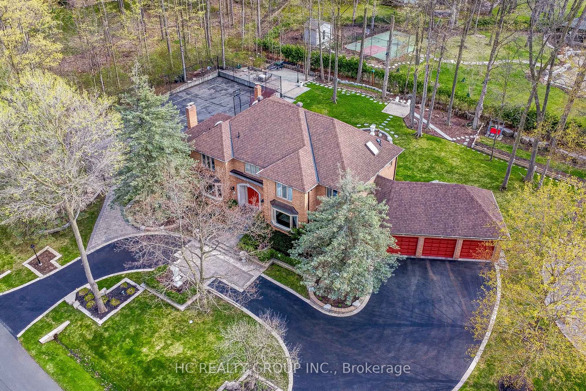 2 Glenridge Dr