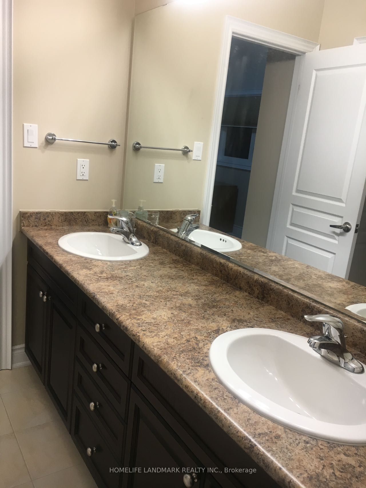 88 Wolf Creek Cres, #2nd