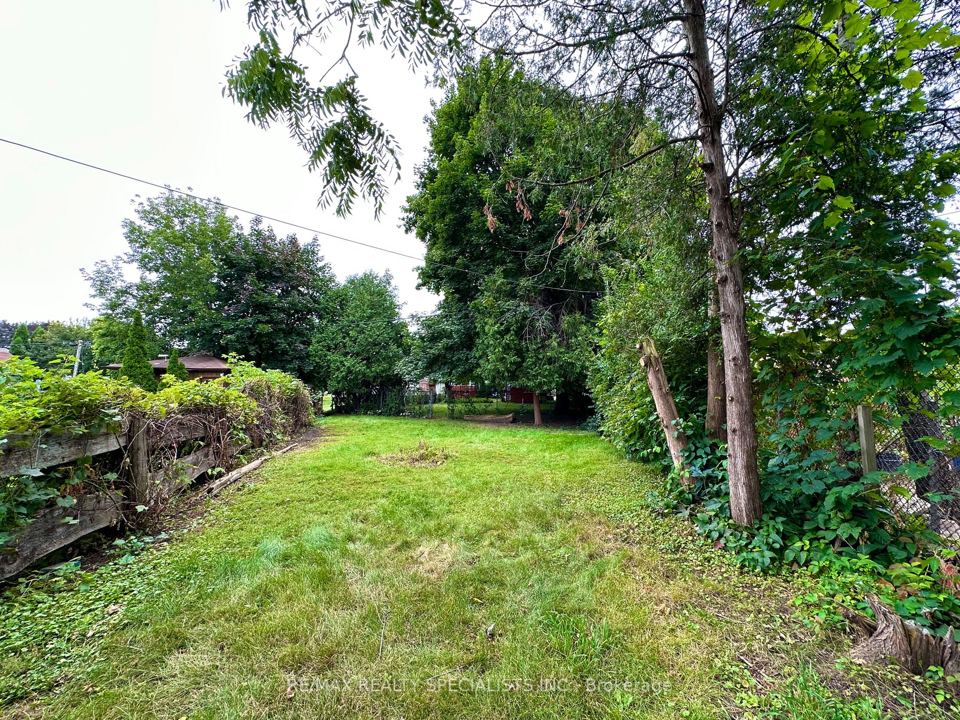94 Hawman Ave