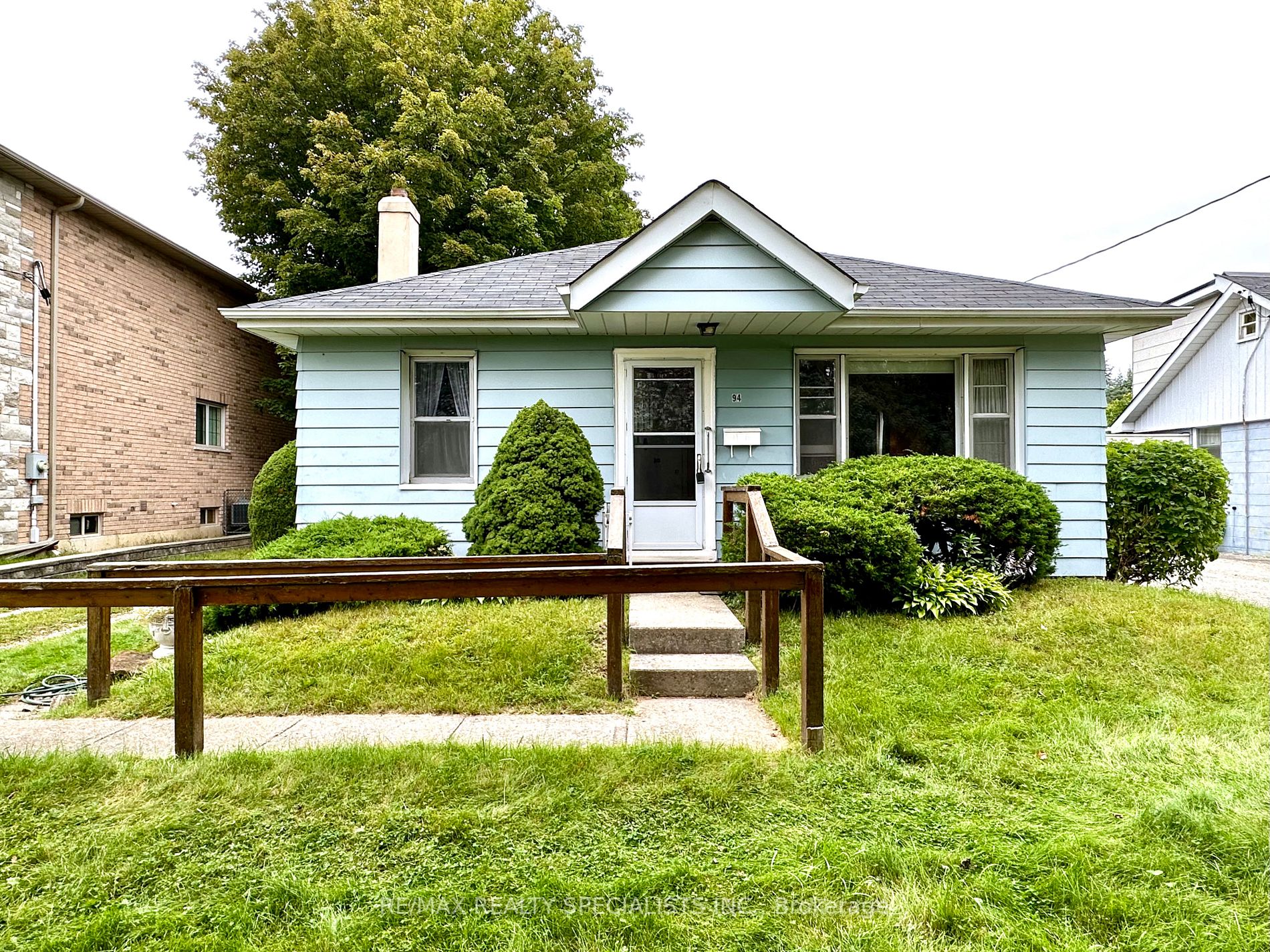94 Hawman Ave