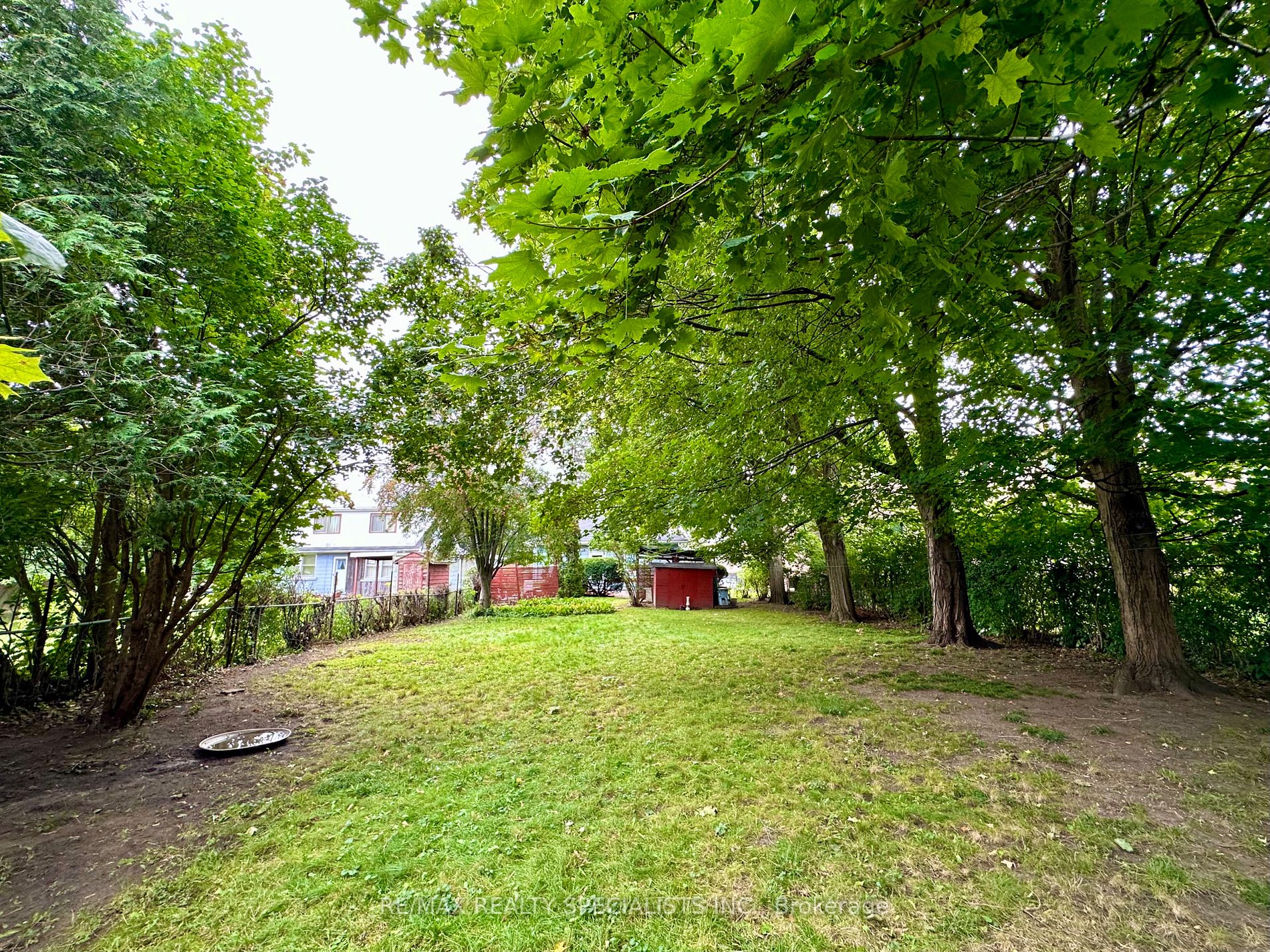 94 Hawman Ave