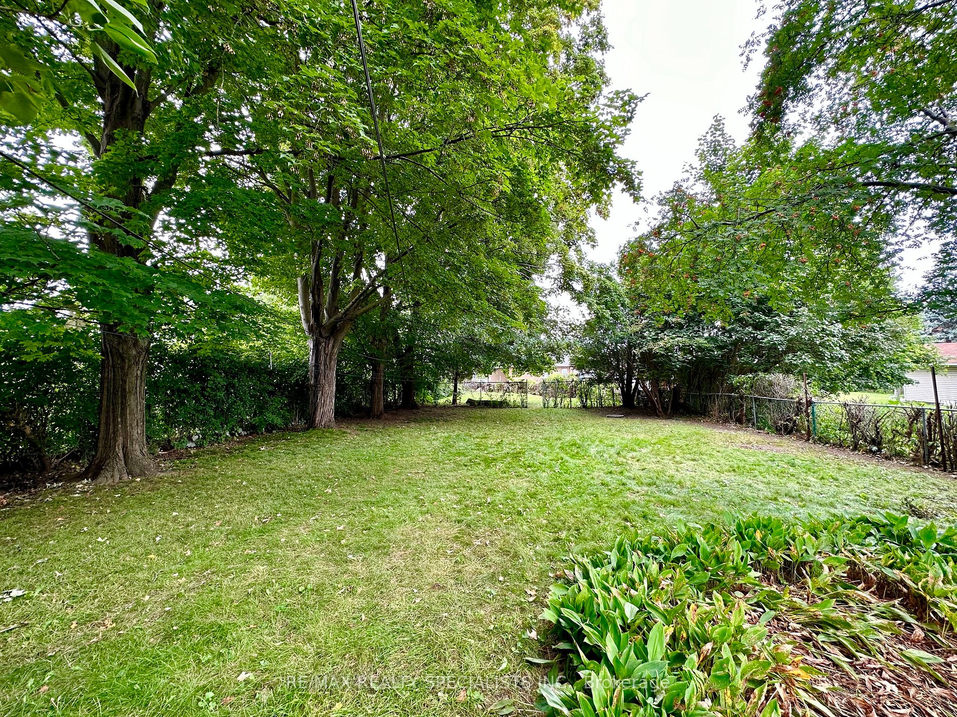 94 Hawman Ave
