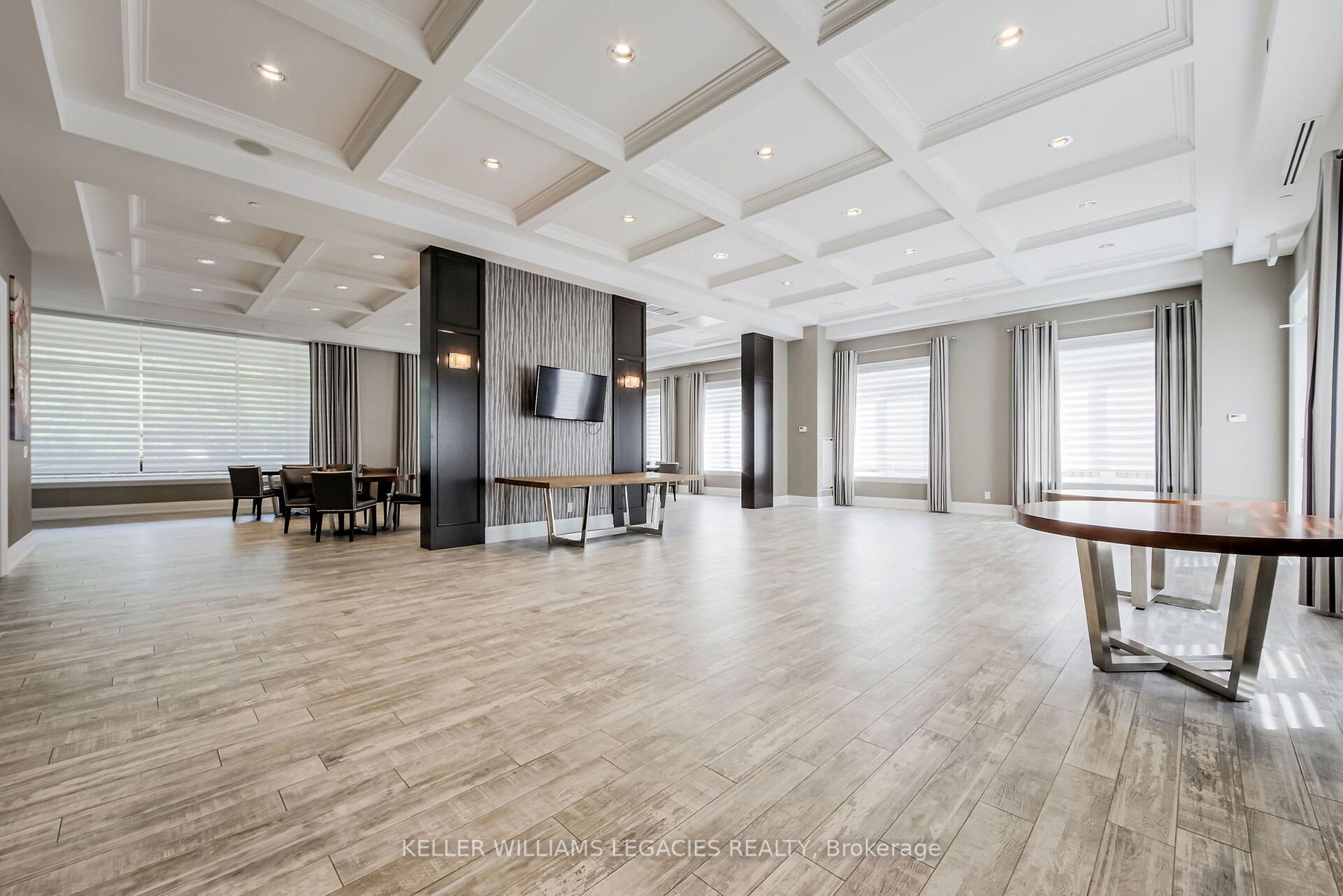7 Bond Crescent, #222