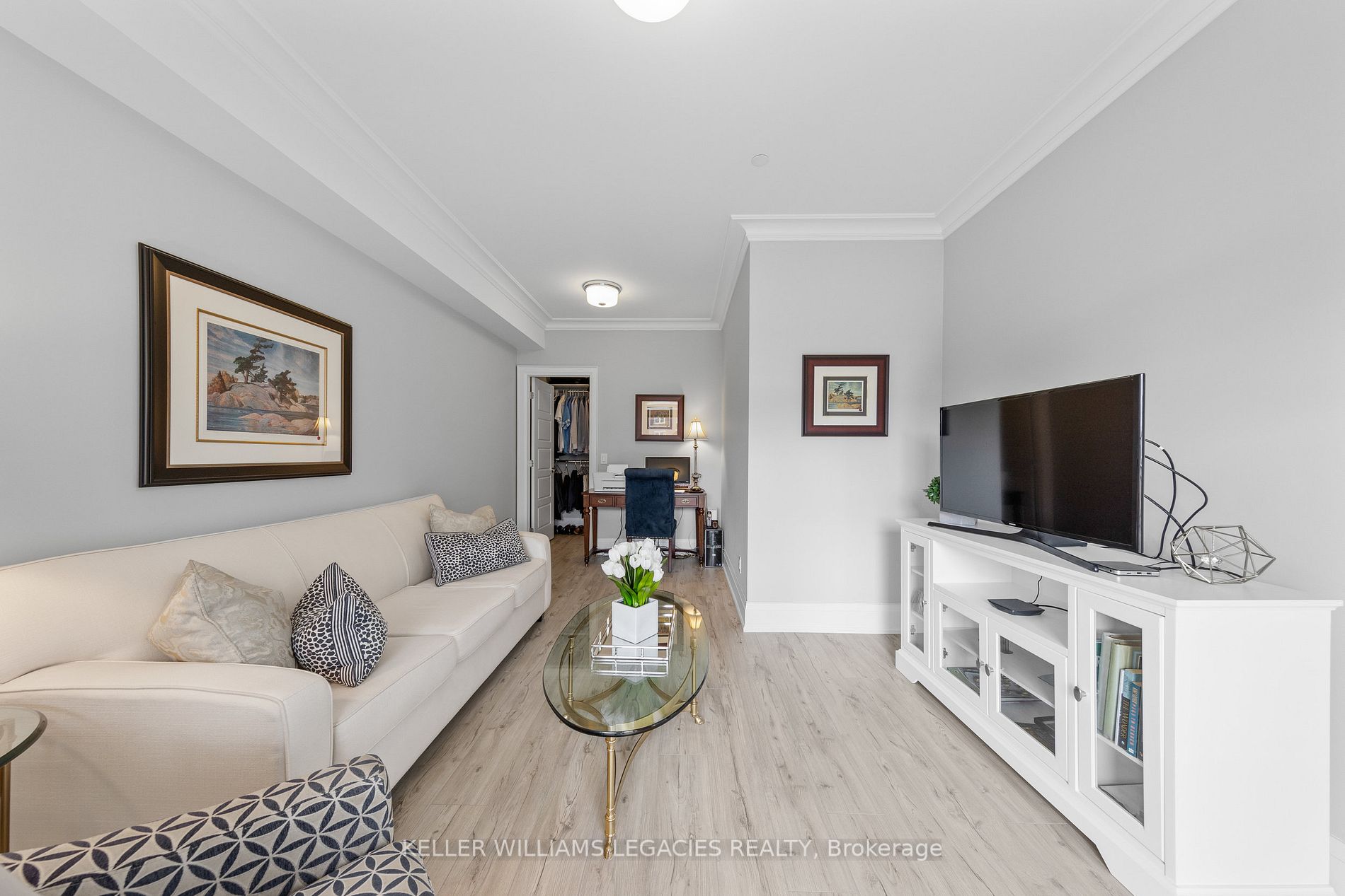 7 Bond Crescent, #222