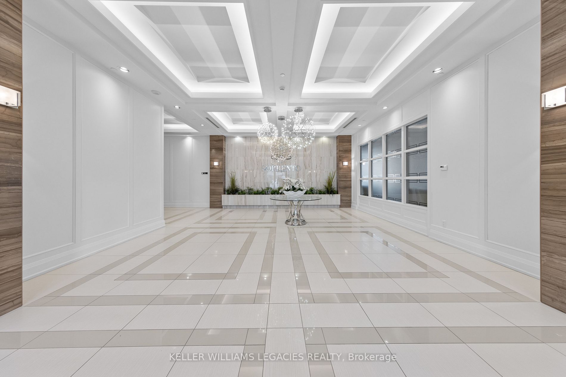 7 Bond Crescent, #222