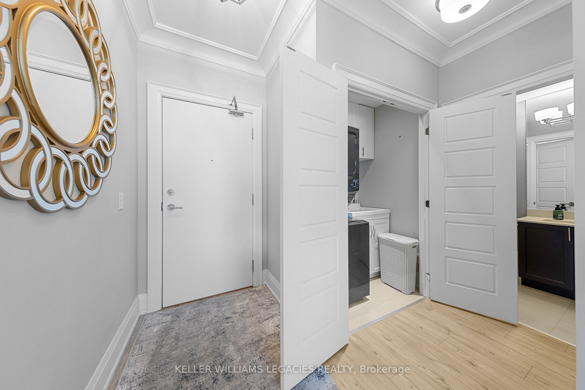 7 Bond Crescent, #222