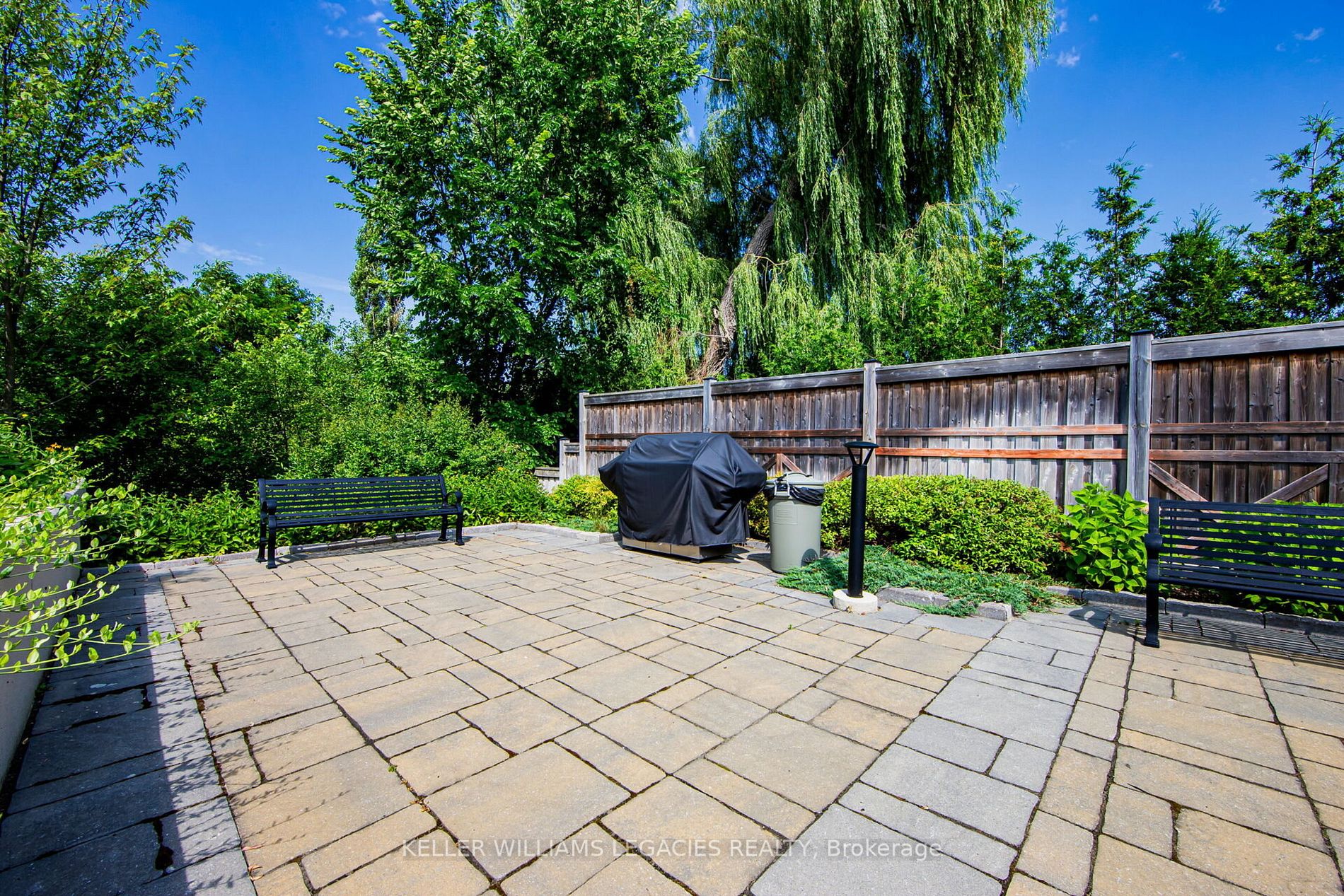 7 Bond Crescent, #222
