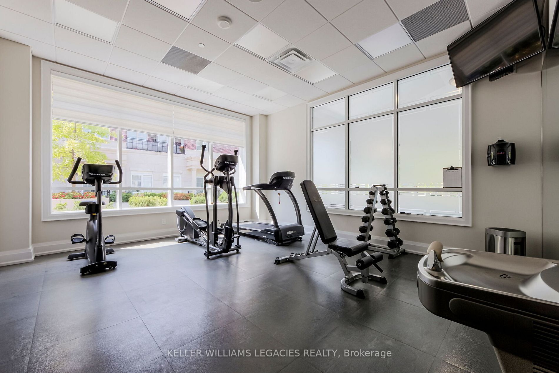 7 Bond Crescent, #222