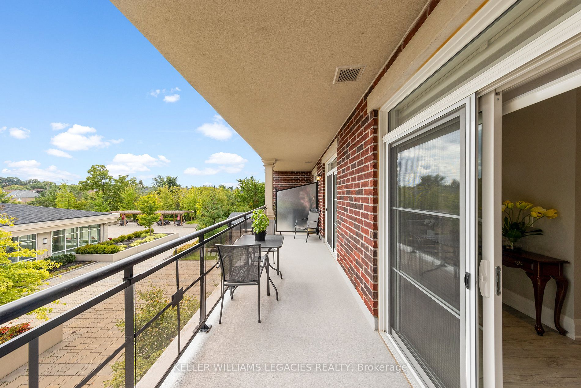 7 Bond Crescent, #222