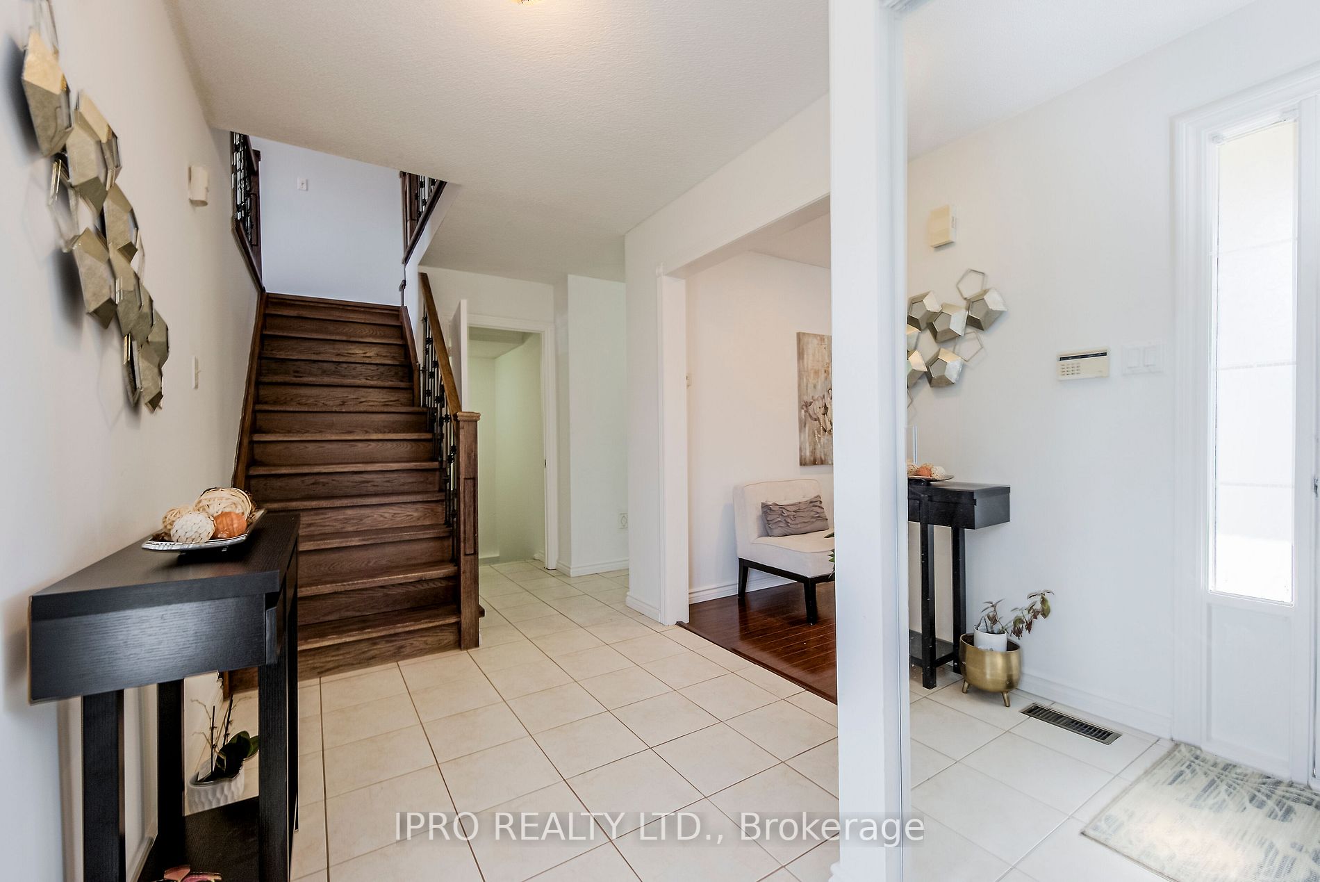 194 Bernard Ave