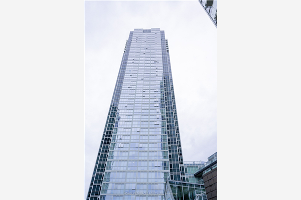 2916 Highway 7 N, Vaughan