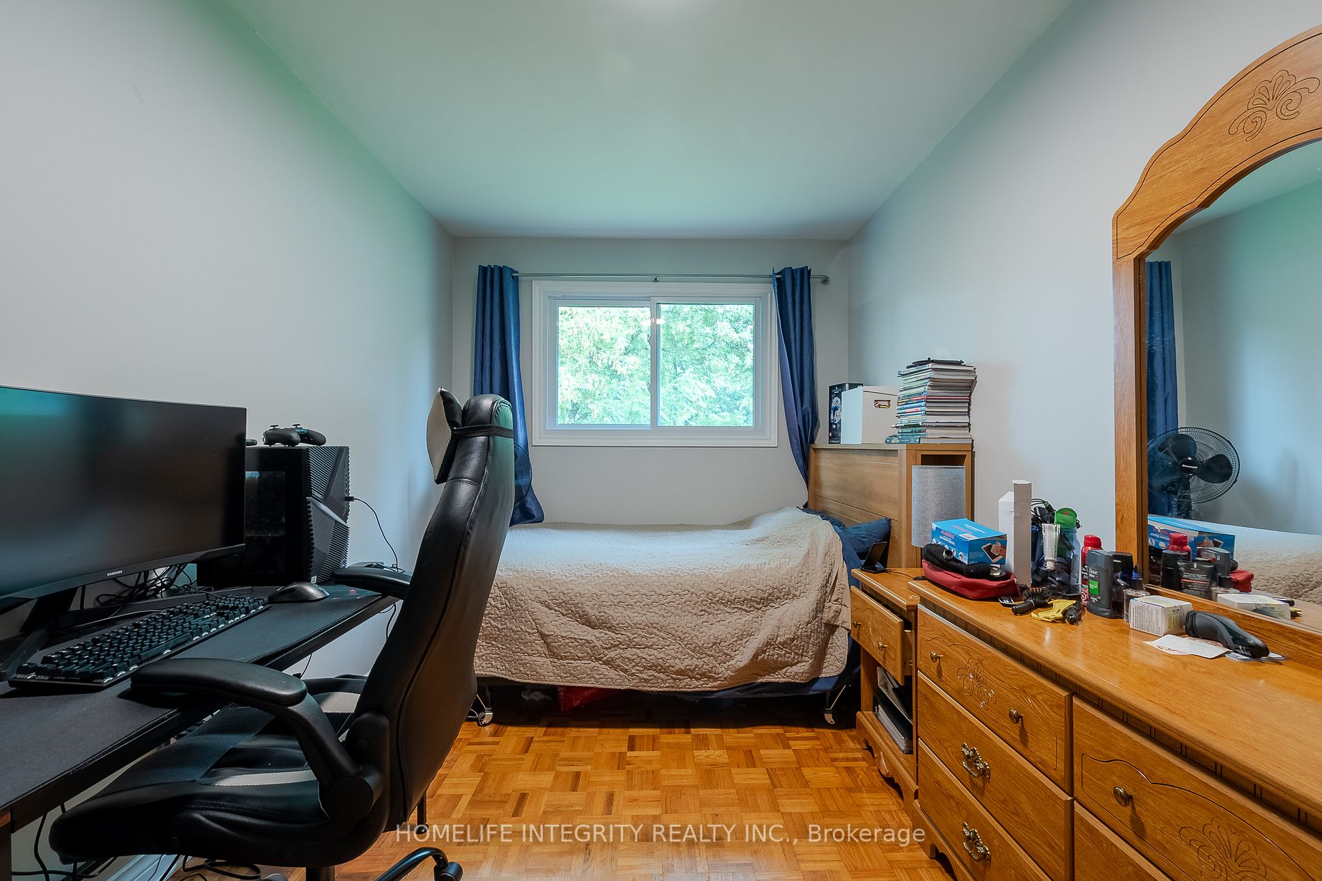 21 Stewart Ave
