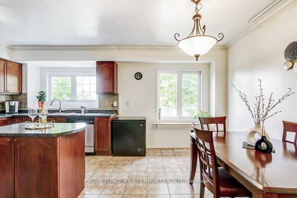 10 Old Colony Road, #22