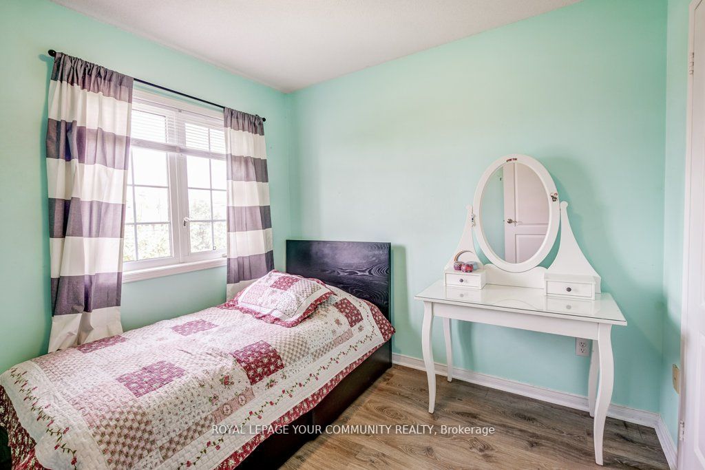 10 Old Colony Road, #22