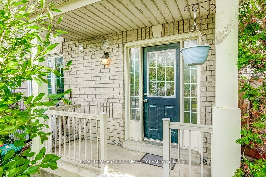 10 Old Colony Road, #22