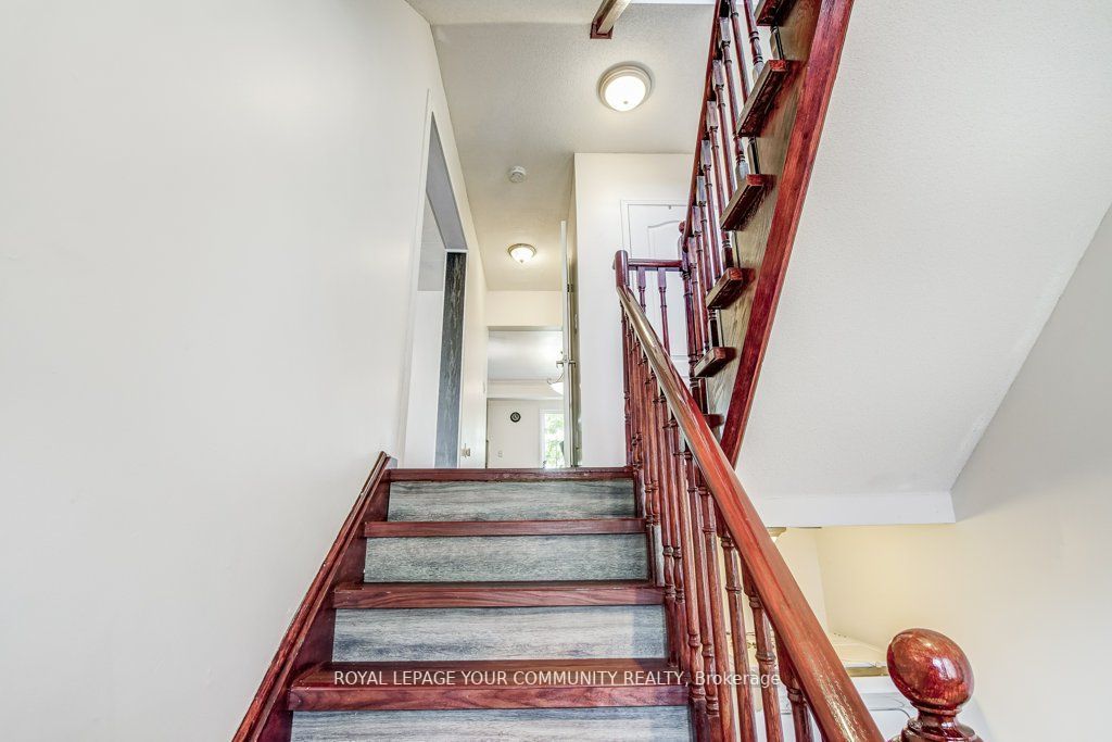 10 Old Colony Road, #22