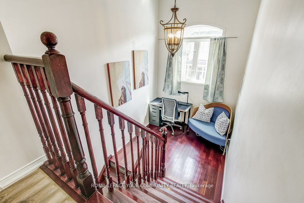 10 Old Colony Road, #22