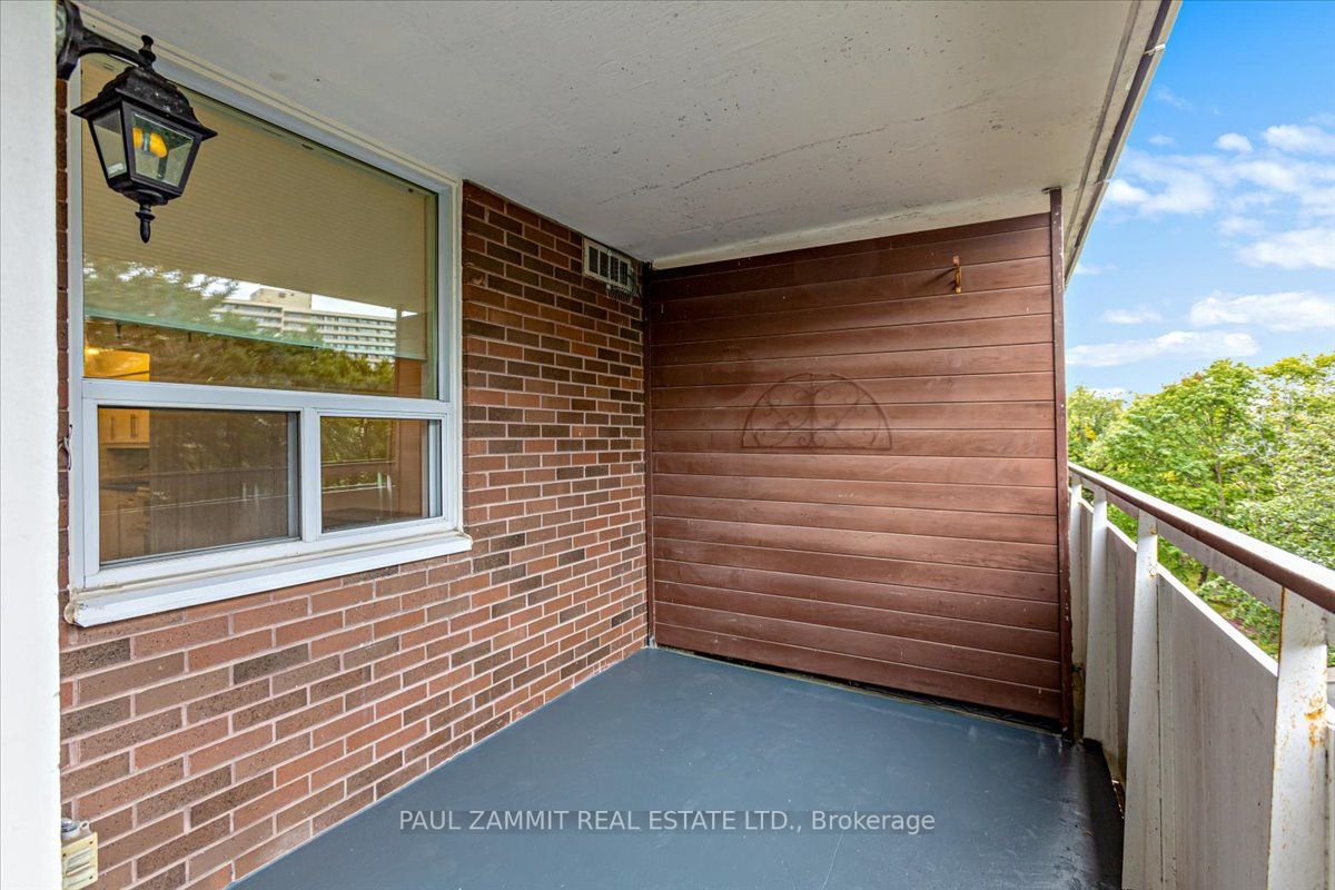 1 Royal Orchard Boulevard, ##510