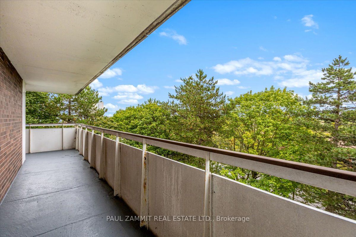 1 Royal Orchard Boulevard, ##510