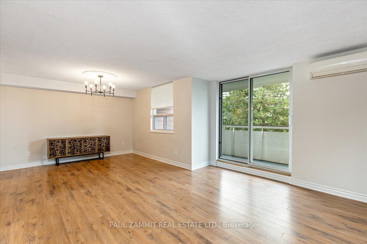 1 Royal Orchard Blvd, ##510