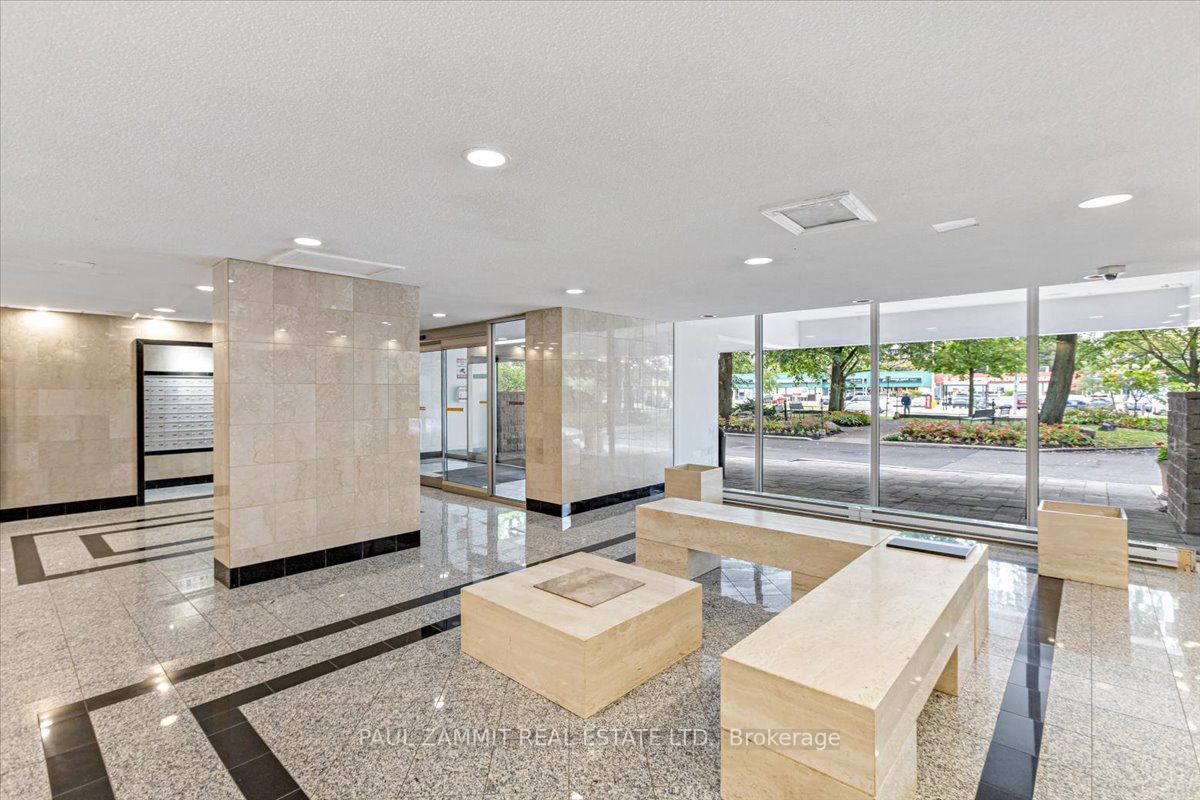 1 Royal Orchard Boulevard, ##510
