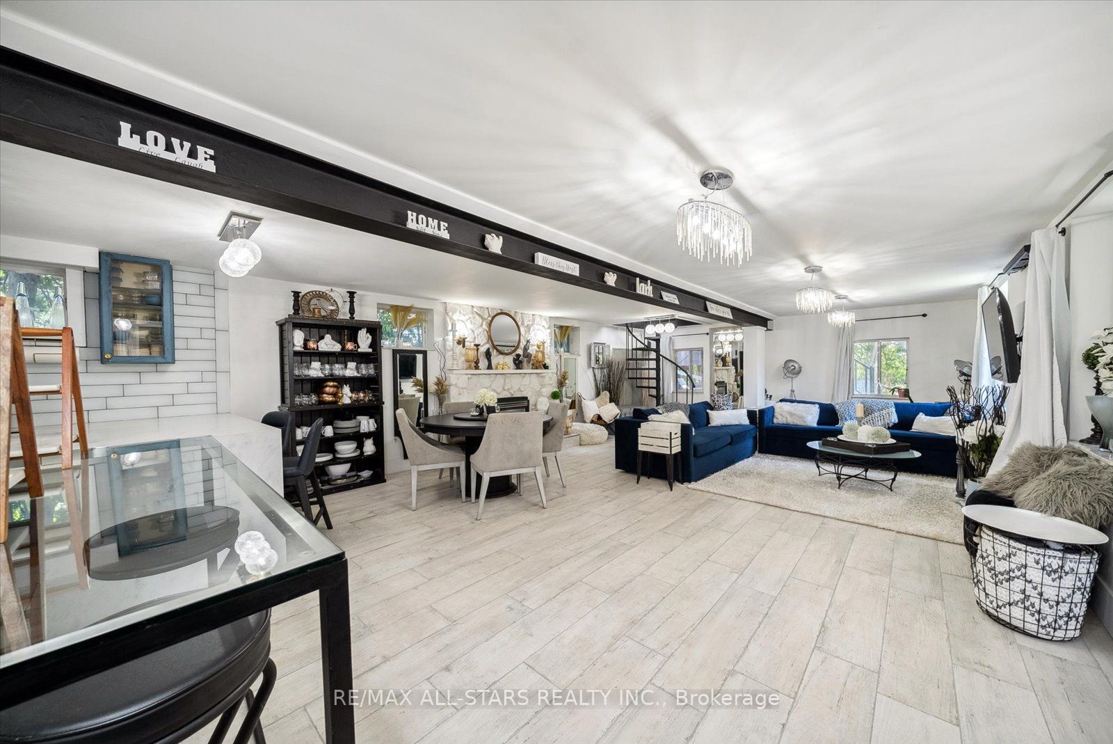 799 Churchill Lane
