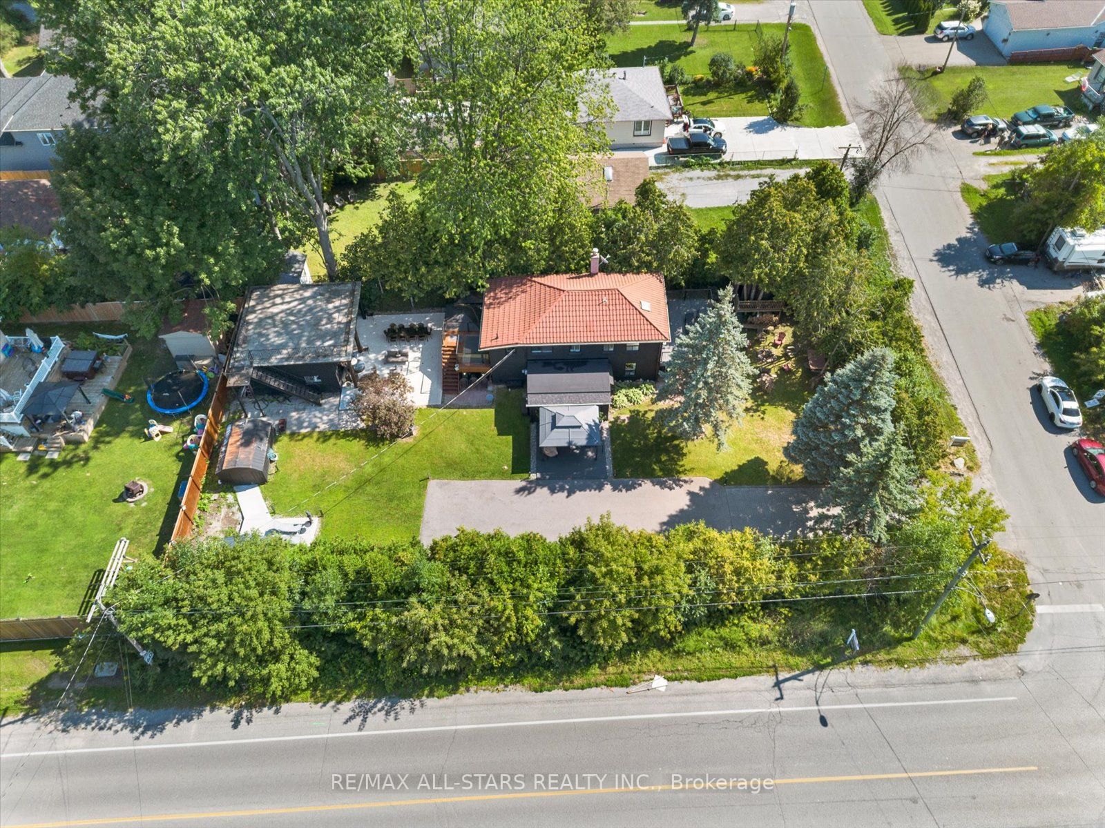 799 Churchill Lane