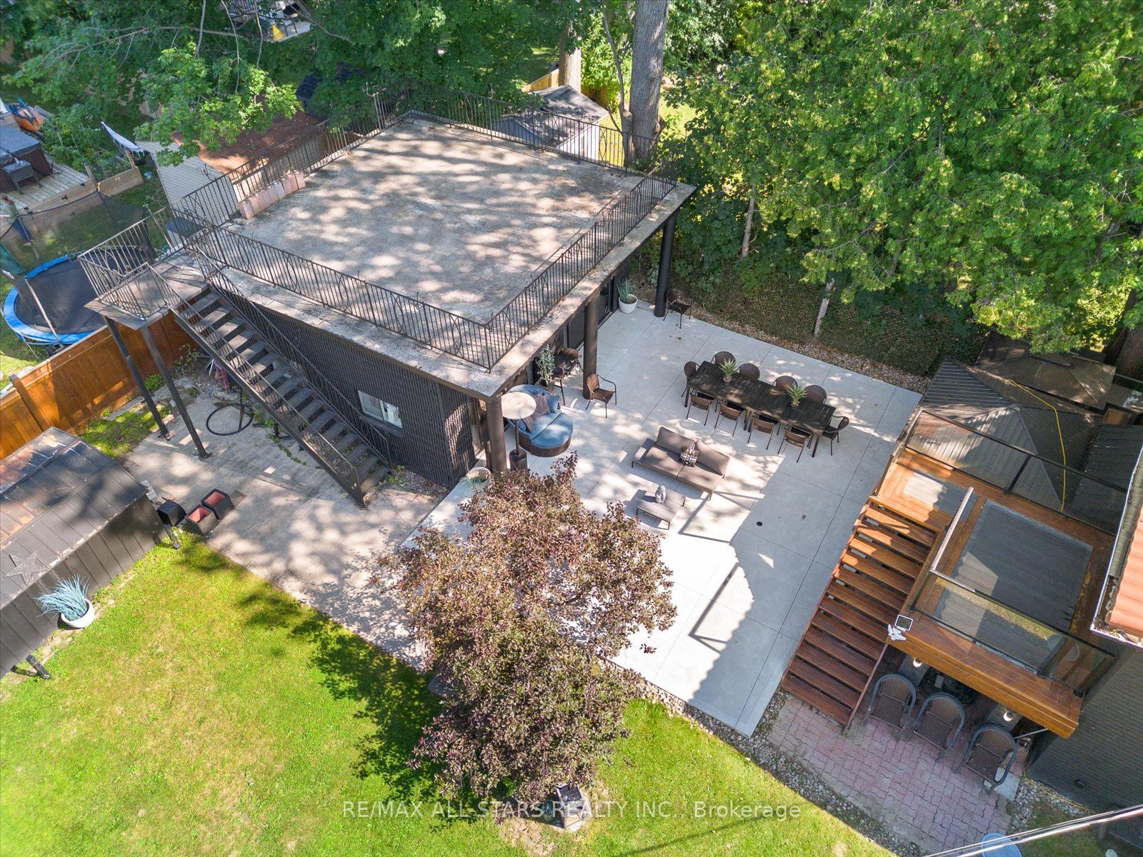 799 Churchill Lane