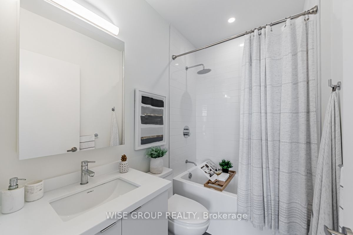 8868 Yonge St, #907E